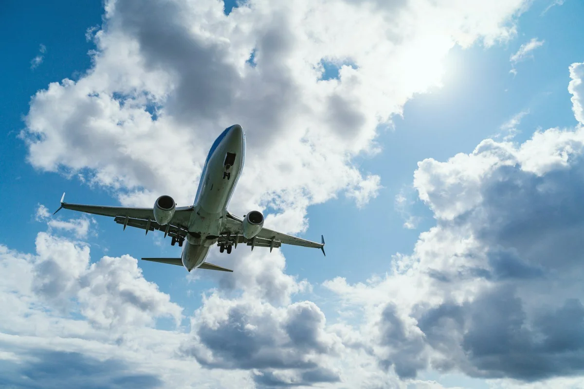 Why Mach 1 at Cruising Altitude Is 163 km/h Slower Than Mach 1 at Sea Level — Aviation Speed Explained